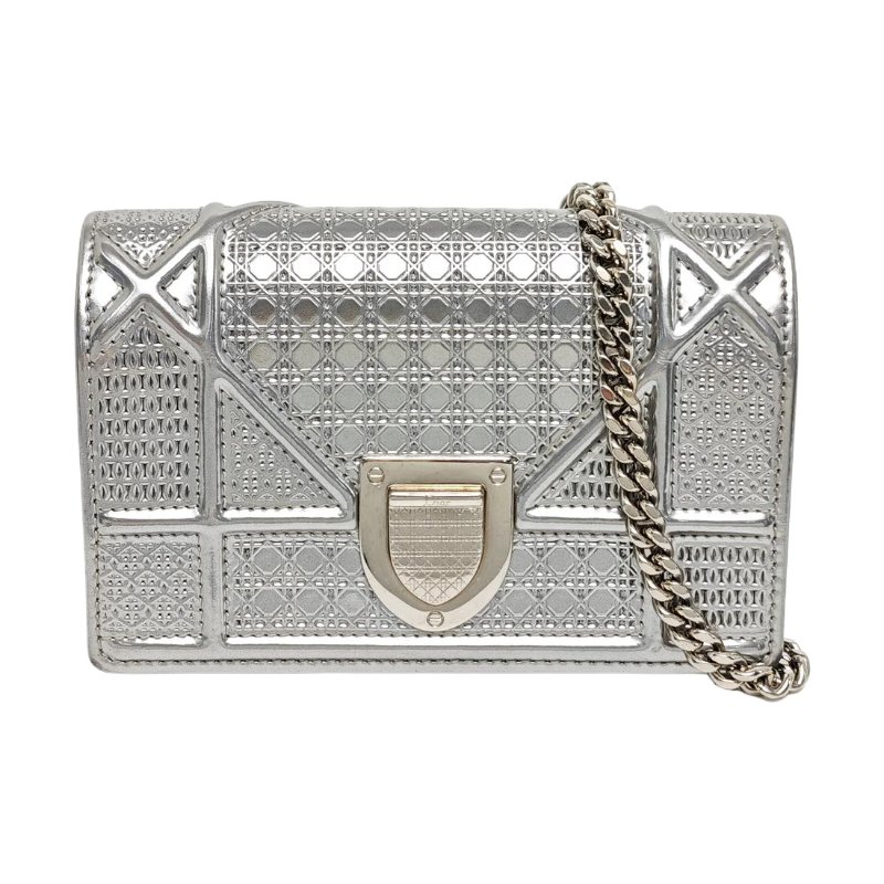 DIOR Diorarma銀色牛皮絎縫壓紋盾牌包單肩包斜挎包 銀色五金 可拆卸肩帶-0