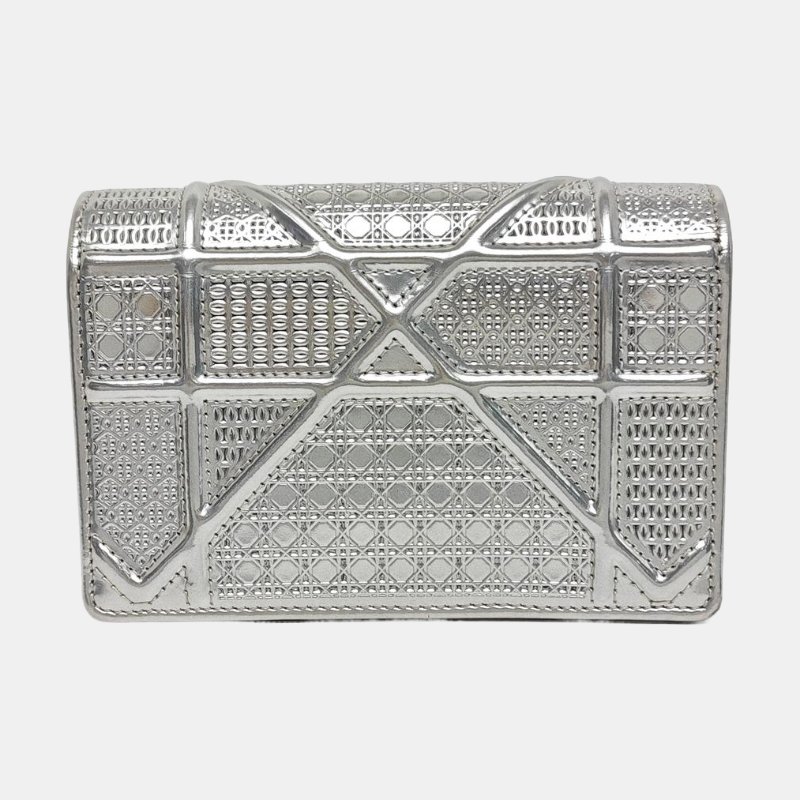 DIOR Diorarma銀色牛皮絎縫壓紋盾牌包單肩包斜挎包 銀色五金 可拆卸肩帶-4