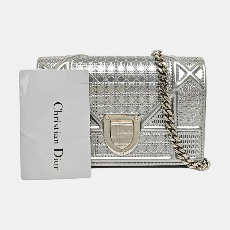 DIOR Diorarma銀色牛皮絎縫壓紋盾牌包單肩包斜挎包 銀色五金 可拆卸肩帶-7