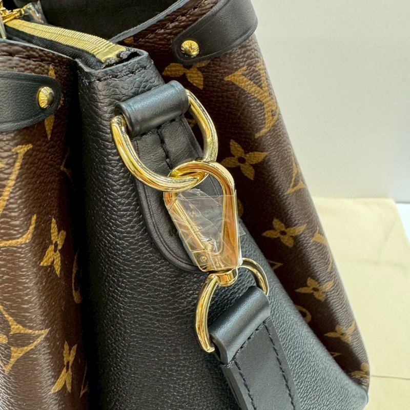 LV 斜背包/側背包/手提包 M44817 9成新-21