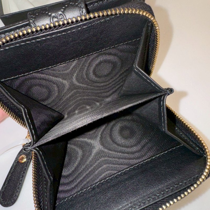 GUCCI 全皮壓紋 短夾/皮夾 93成新-9