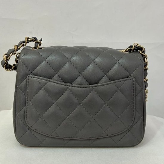 CHANEL灰羊皮金鍊方胖-2