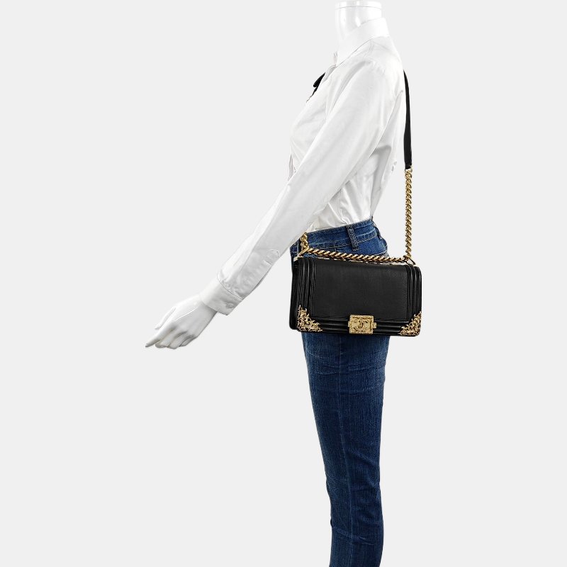 CHANEL BOY CHANEL黑色牛皮單肩包手提包斜挎包金色五金17開可拆卸肩帶 9.8新-1