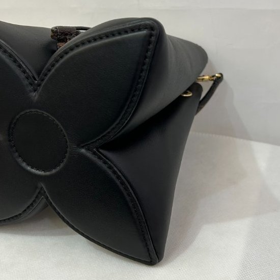 LV黑牛皮金LOGO老花背帶束口水桶BLOOM兩用包PM-6