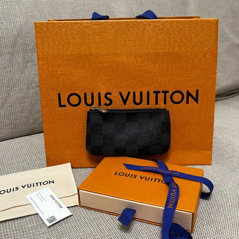 LV黑色琪盤格·鑰匙包／零錢包／小掛包／-2