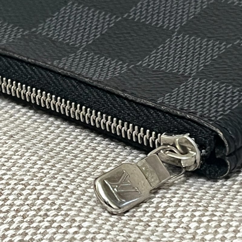 LV黑色琪盤格·鑰匙包／零錢包／小掛包／-6