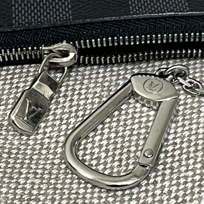 LV黑色琪盤格·鑰匙包／零錢包／小掛包／-10