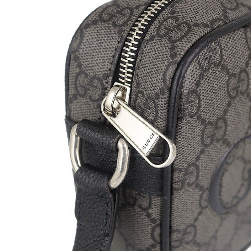 🌟GUCCI 古馳 灰黑色防水布皮雕標相機斜背包 /全新全配美品-2