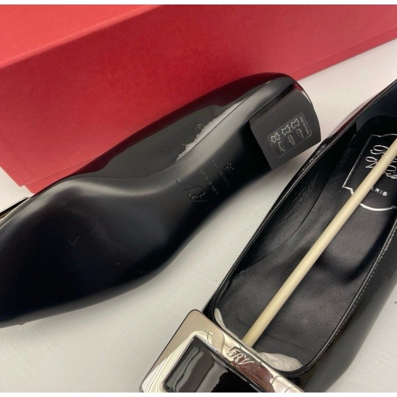 🇫🇷法國Roger vivier (RV)經典方頭黑漆皮/黑銀 低跟鞋/淑女鞋/全新閒置美品 35號-1