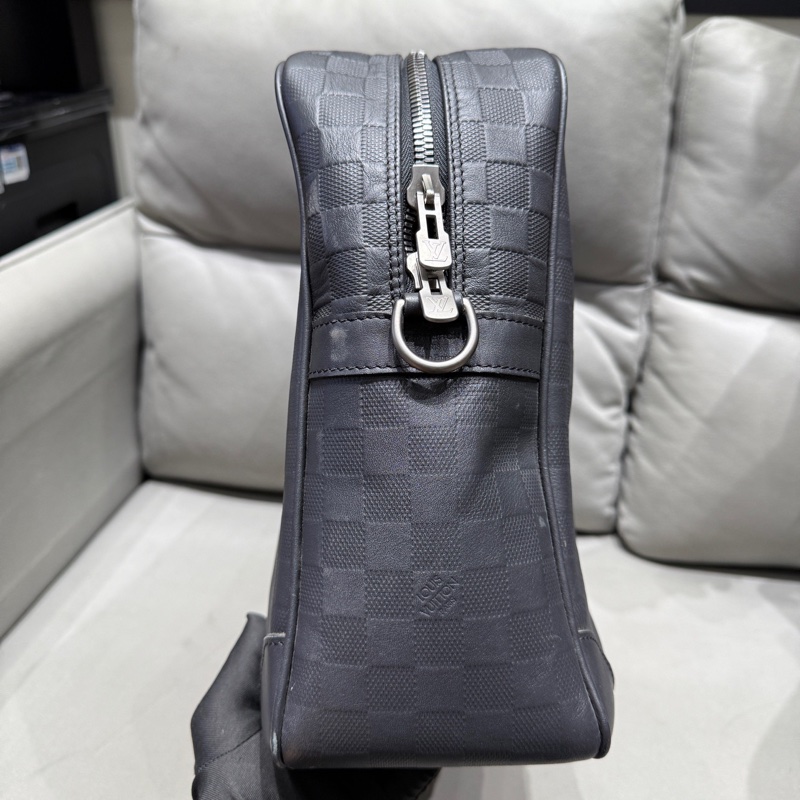 98新 LV全皮黑棋盤格壓紋公文包-2