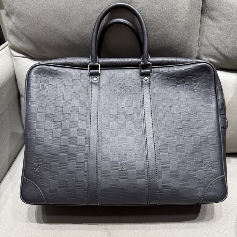 98新 LV全皮黑棋盤格壓紋公文包-9