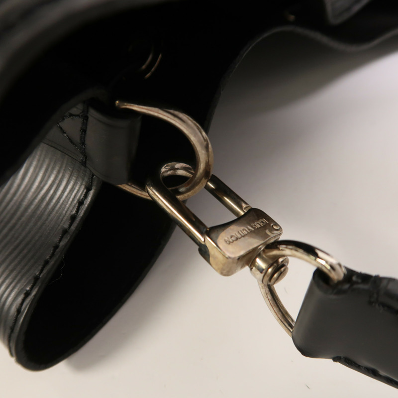 LOUIS VUITTON Epi Neo Noe MM銀扣手挽肩背兩用袋-14