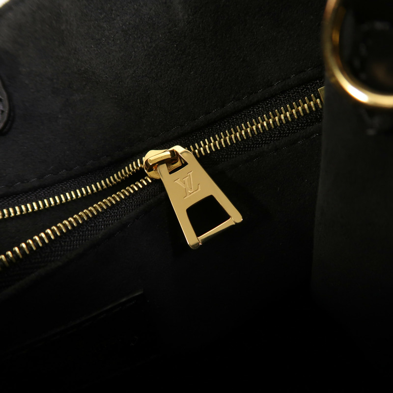 LOUIS VUITTON Monogram Empreinte OnTheGo PM金扣手挽肩背兩用袋-13