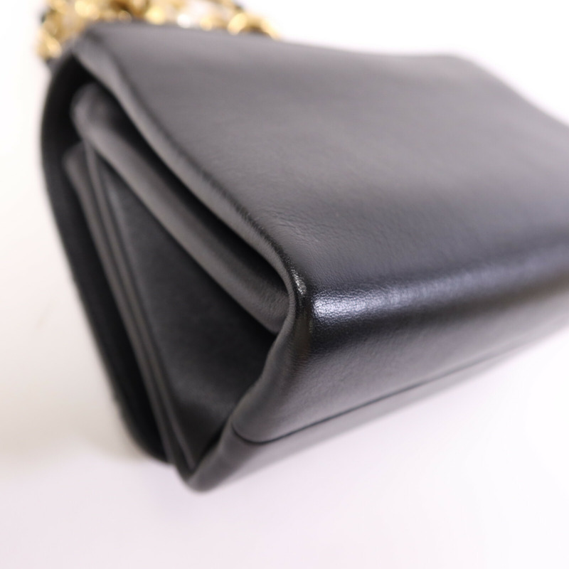 CHANEL 牛皮皮革Shoulder Bag金扣鏈帶肩背袋-13