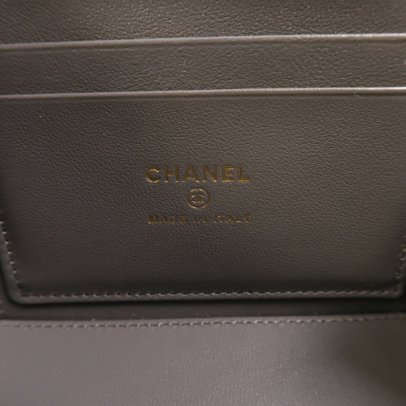 CHANEL 羊皮皮革Vanity Case金扣鏈帶手挽肩背兩用袋-5