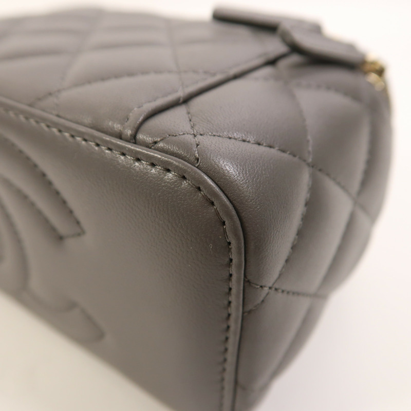 CHANEL 羊皮皮革Vanity Case金扣鏈帶手挽肩背兩用袋-11