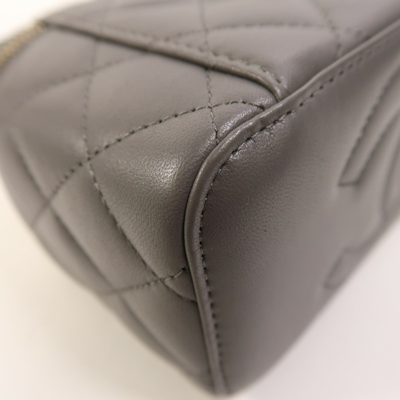 CHANEL 羊皮皮革Vanity Case金扣鏈帶手挽肩背兩用袋-12
