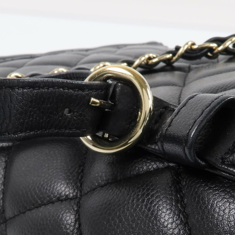 CHANEL 牛皮皮革Backpack金扣背包-14