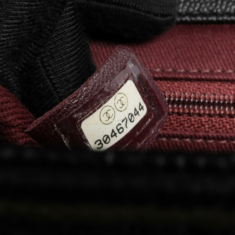 CHANEL 牛皮皮革Business Affinity Medium金扣手挽肩背兩用袋-6