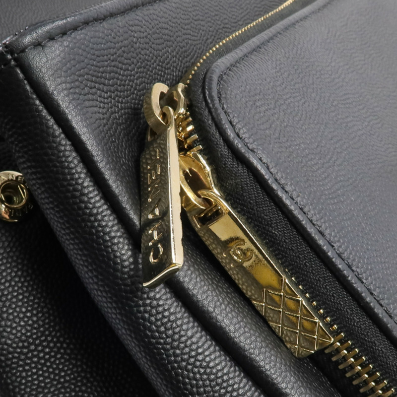 CHANEL 牛皮皮革Business Affinity Medium金扣手挽肩背兩用袋-16