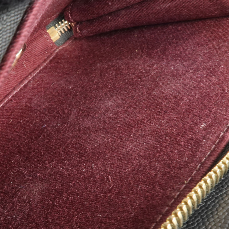 CHANEL 牛皮皮革Business Affinity Medium金扣手挽肩背兩用袋-19