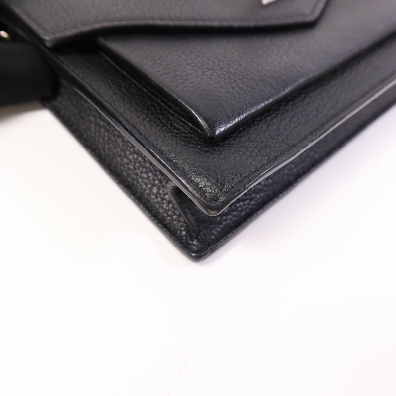 LOUIS VUITTON 牛皮皮革Mylockme銀扣鏈帶肩背袋-10