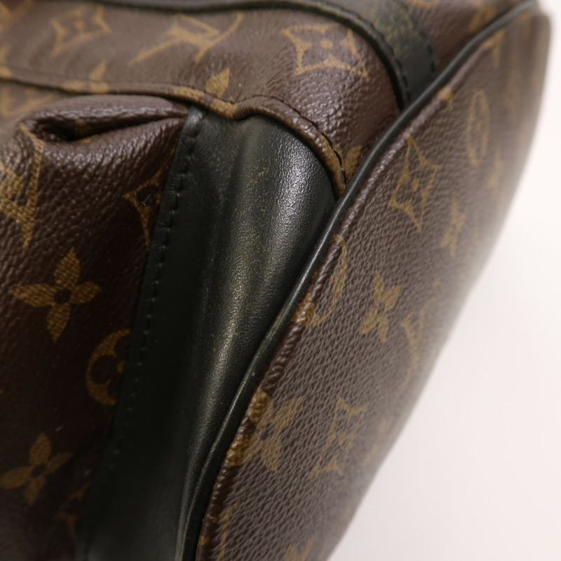 LOUIS VUITTON Monogram Macassar Christopher MM銀扣背包-9