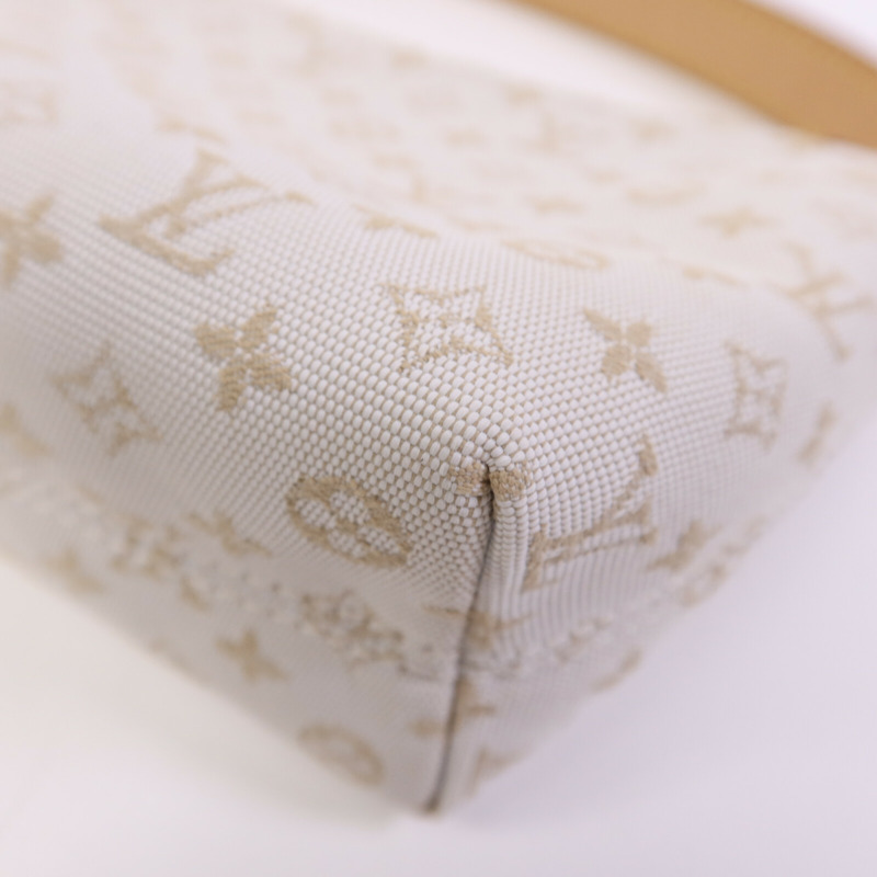 LOUIS VUITTON Monogram Mini Hills Pochette金扣手挽袋-11