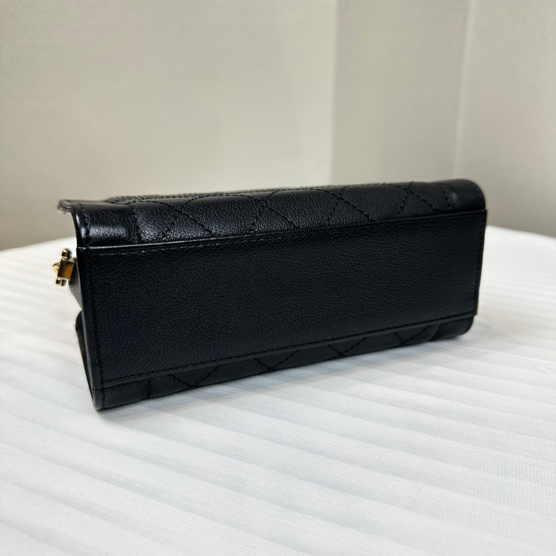 香奈兒/Chanel Mini Label Click 黑色金扣牛皮菱格紋手提斜背包18x8x12cm-10