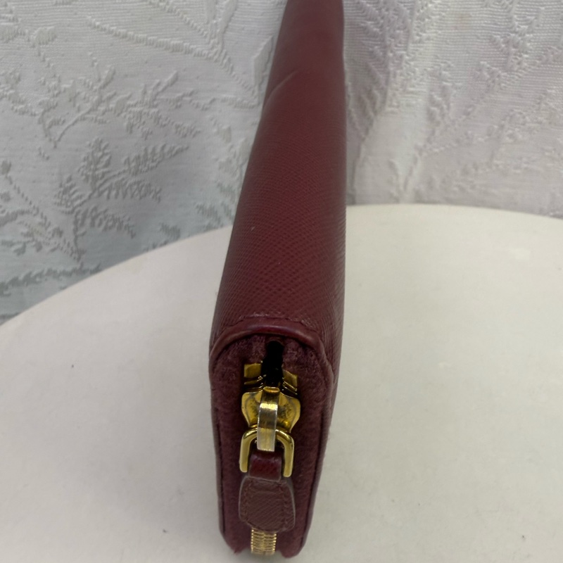 Prada Wallet-2
