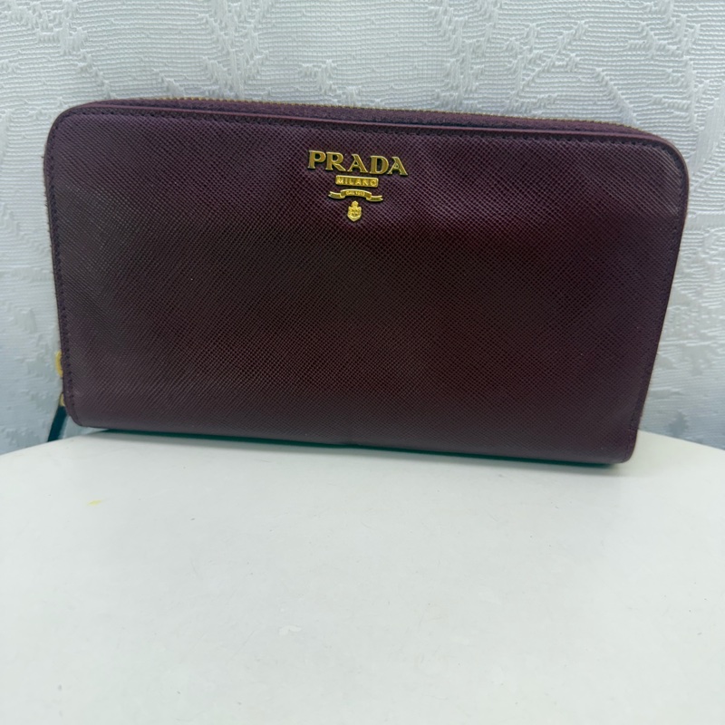 Prada Wallet-7