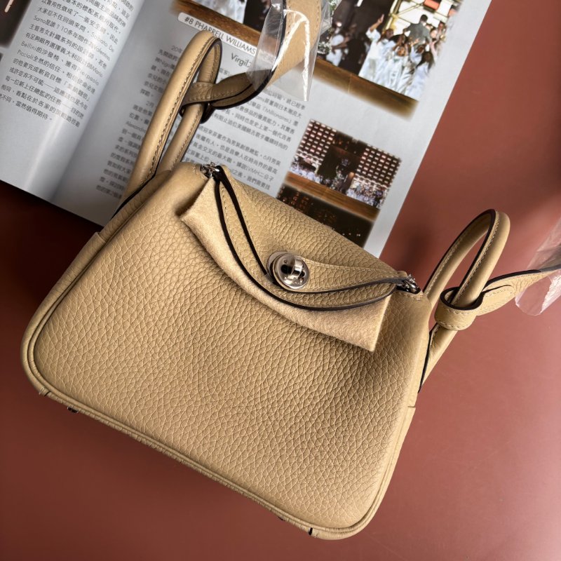 K刻風衣灰 ::HERMES:: Mini Lindy 斜背包 超級天菜♡-0