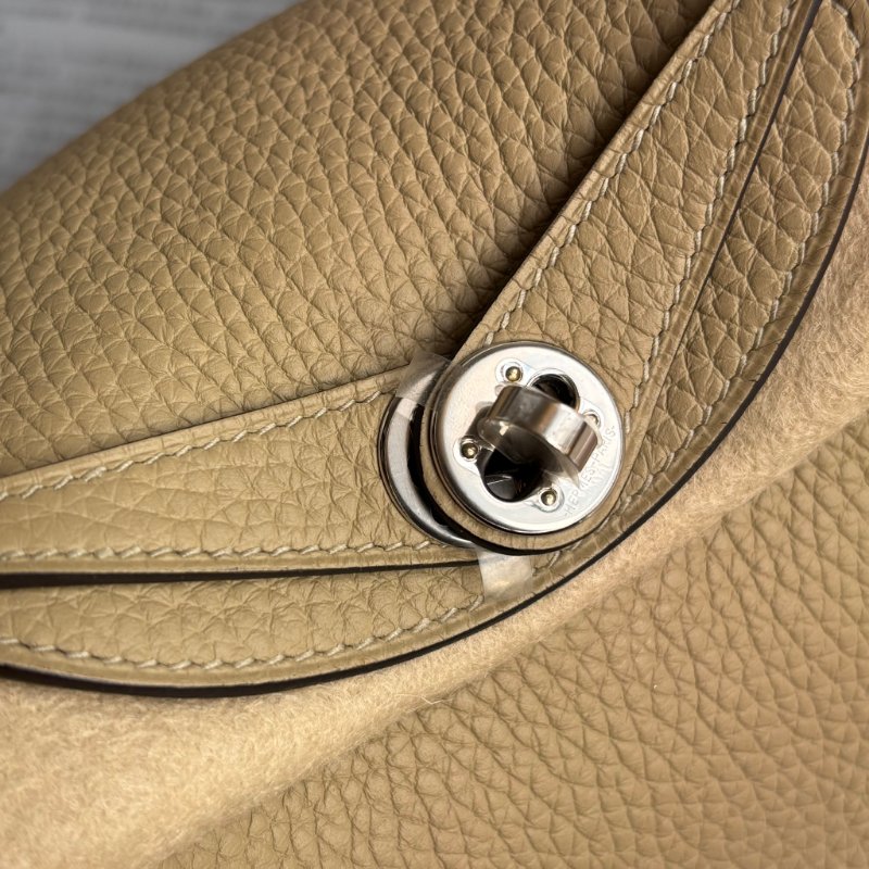 K刻風衣灰 ::HERMES:: Mini Lindy 斜背包 超級天菜♡-11