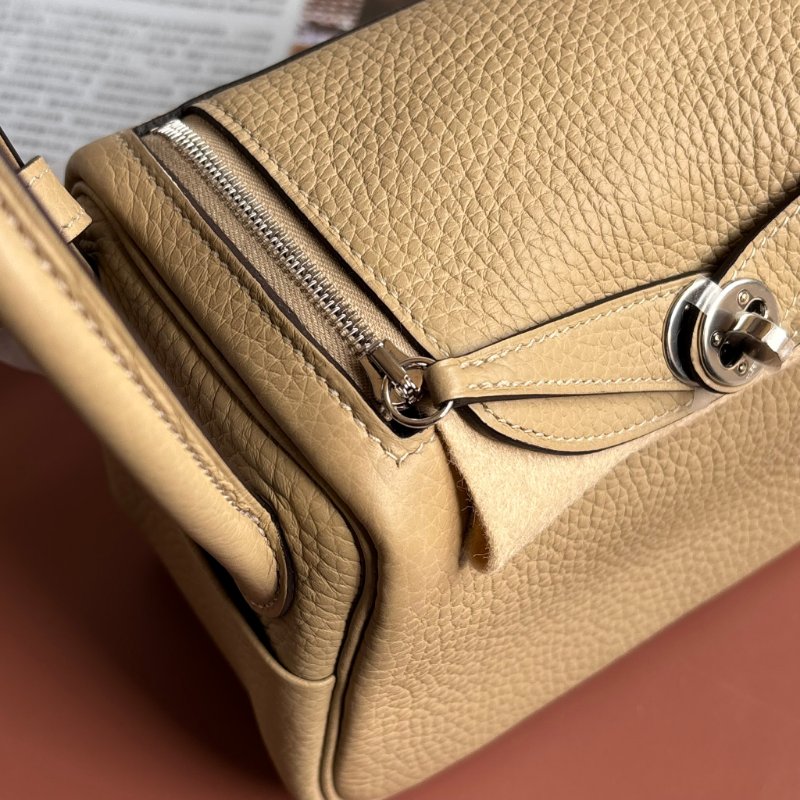 K刻風衣灰 ::HERMES:: Mini Lindy 斜背包 超級天菜♡-13