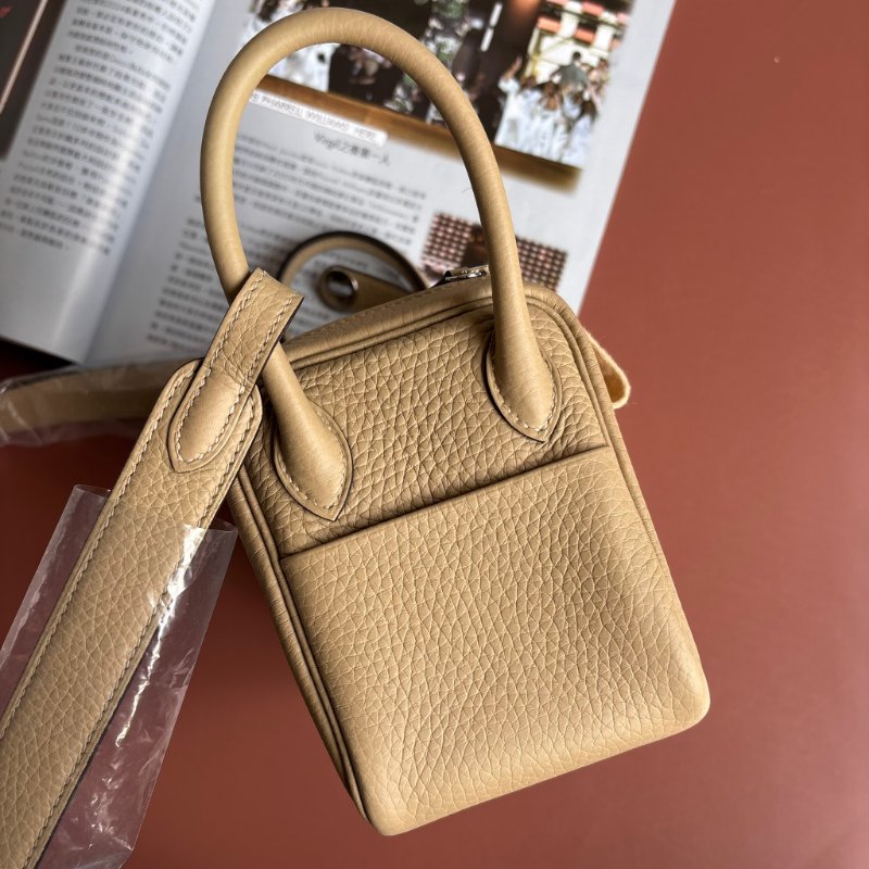 K刻風衣灰 ::HERMES:: Mini Lindy 斜背包 超級天菜♡-17