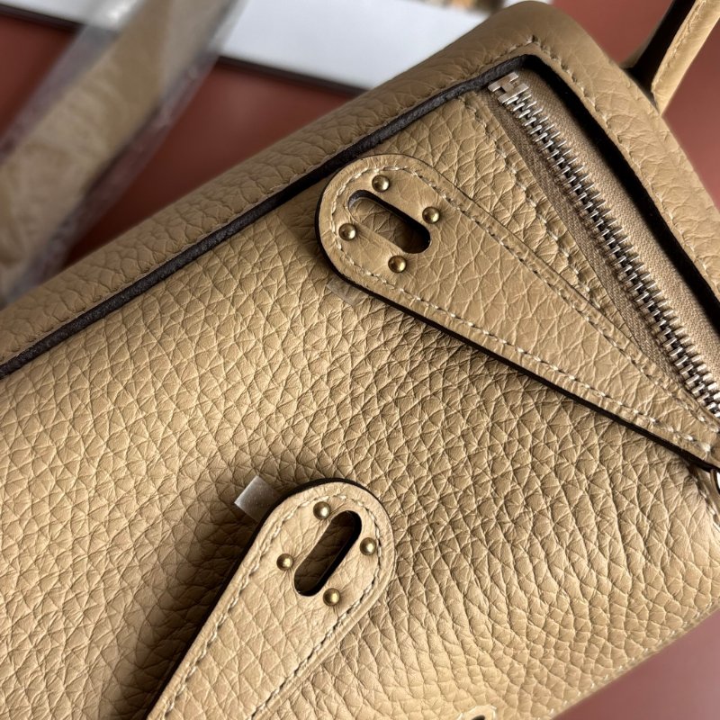 K刻風衣灰 ::HERMES:: Mini Lindy 斜背包 超級天菜♡-20