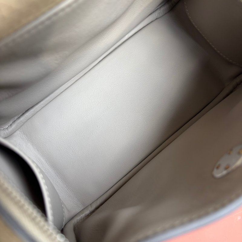 K刻風衣灰 ::HERMES:: Mini Lindy 斜背包 超級天菜♡-22