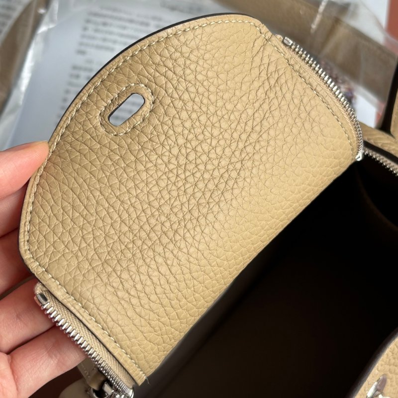 K刻風衣灰 ::HERMES:: Mini Lindy 斜背包 超級天菜♡-24