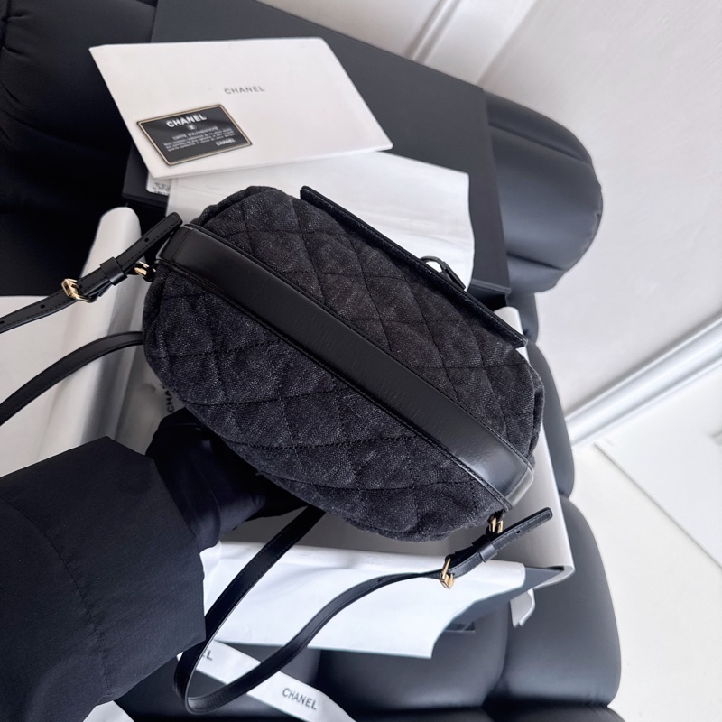 Chanel 黑色丹寧雙肩包-7