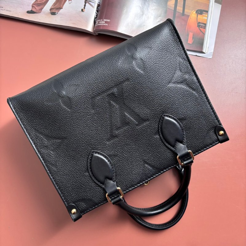 小款 ::LOUIS VUITTON:: LV OnTheGo PM 黑色Monogram Empreinte 壓花皮革手提包 托特包 斜背包 肩背包-0