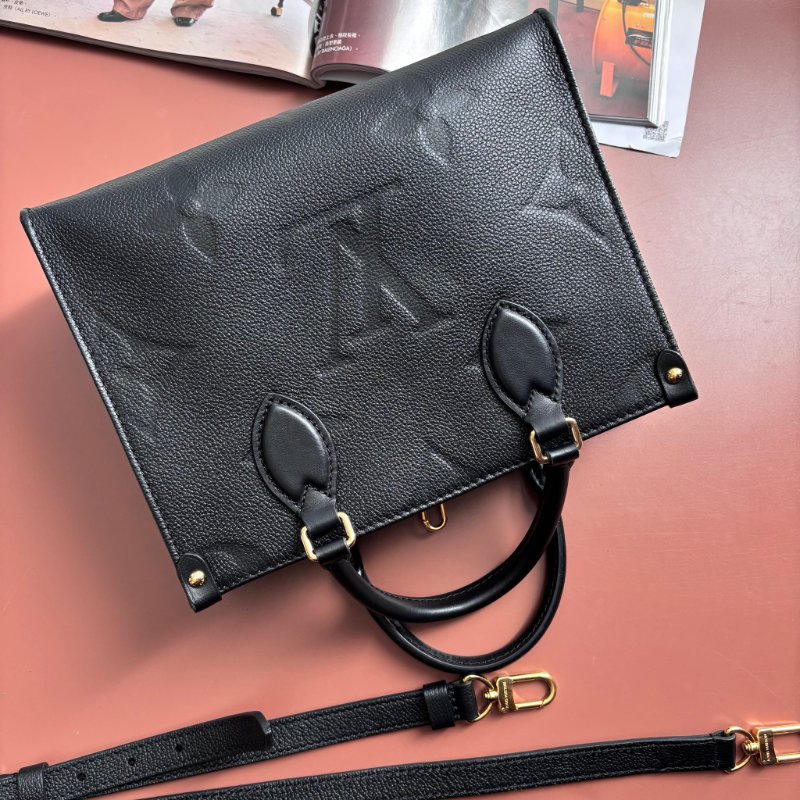 小款 ::LOUIS VUITTON:: LV OnTheGo PM 黑色Monogram Empreinte 壓花皮革手提包 托特包 斜背包 肩背包-1