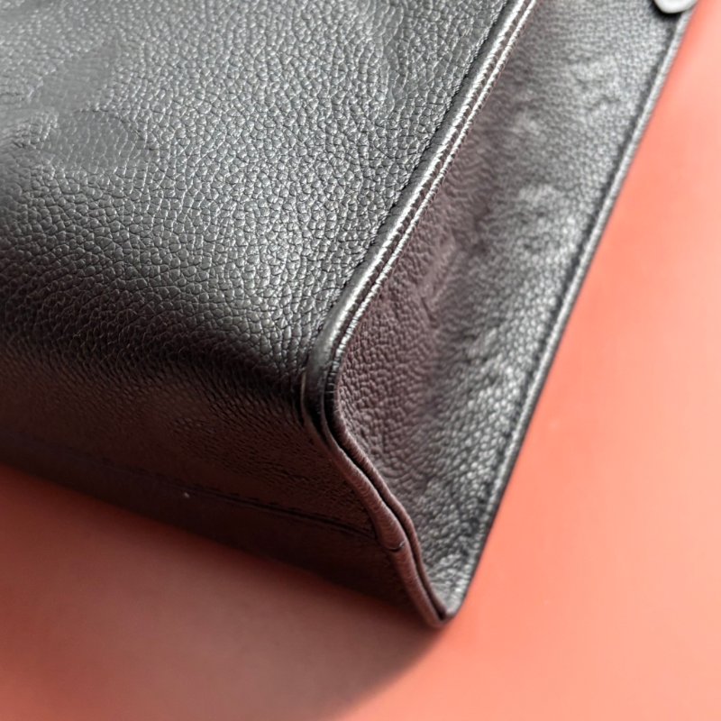 小款 ::LOUIS VUITTON:: LV OnTheGo PM 黑色Monogram Empreinte 壓花皮革手提包 托特包 斜背包 肩背包-9