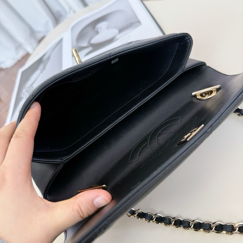 Chanel 黑金 Trendy CC-8