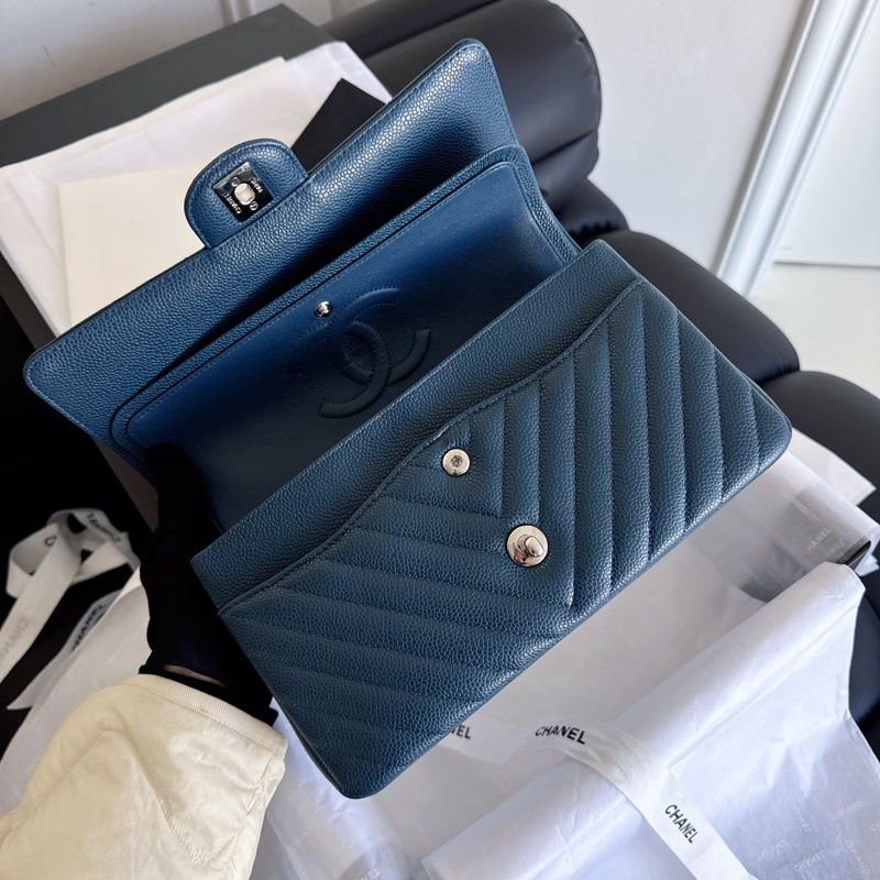 Chanel 藍銀V 紋CF-7