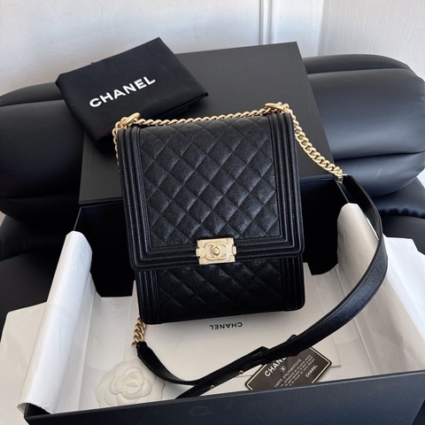 Chanel 黑金豎版Leboy