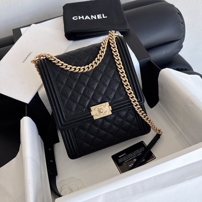 Chanel 黑金豎版Leboy-1
