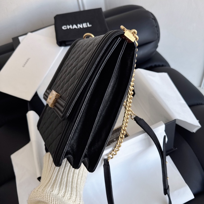 Chanel 黑金豎版Leboy-5
