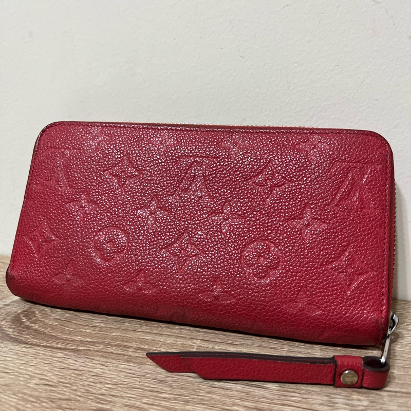 LV紅色寬版壓印長夾✨-5