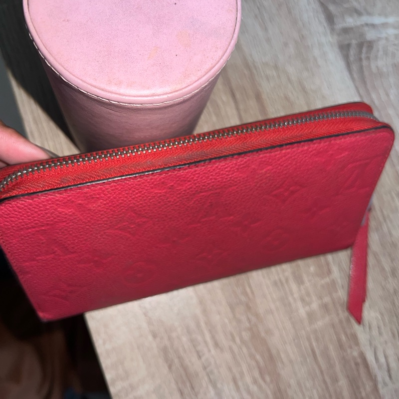 LV紅色寬版壓印長夾✨-21