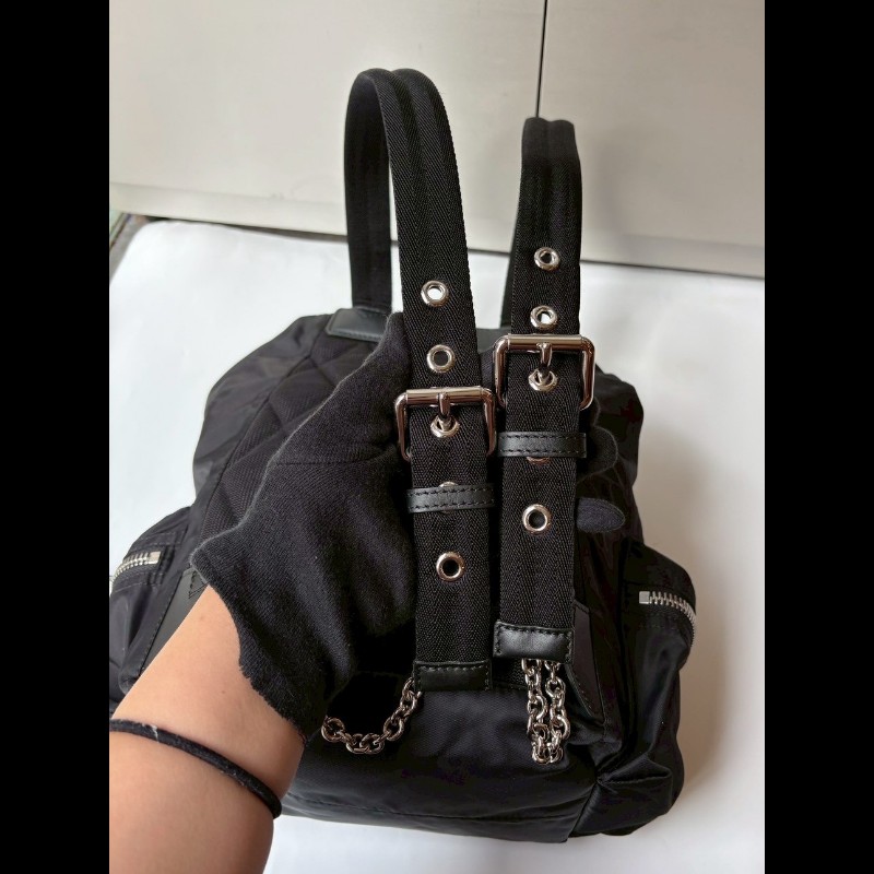 Burberry 黑帆布三口袋後背背包-20